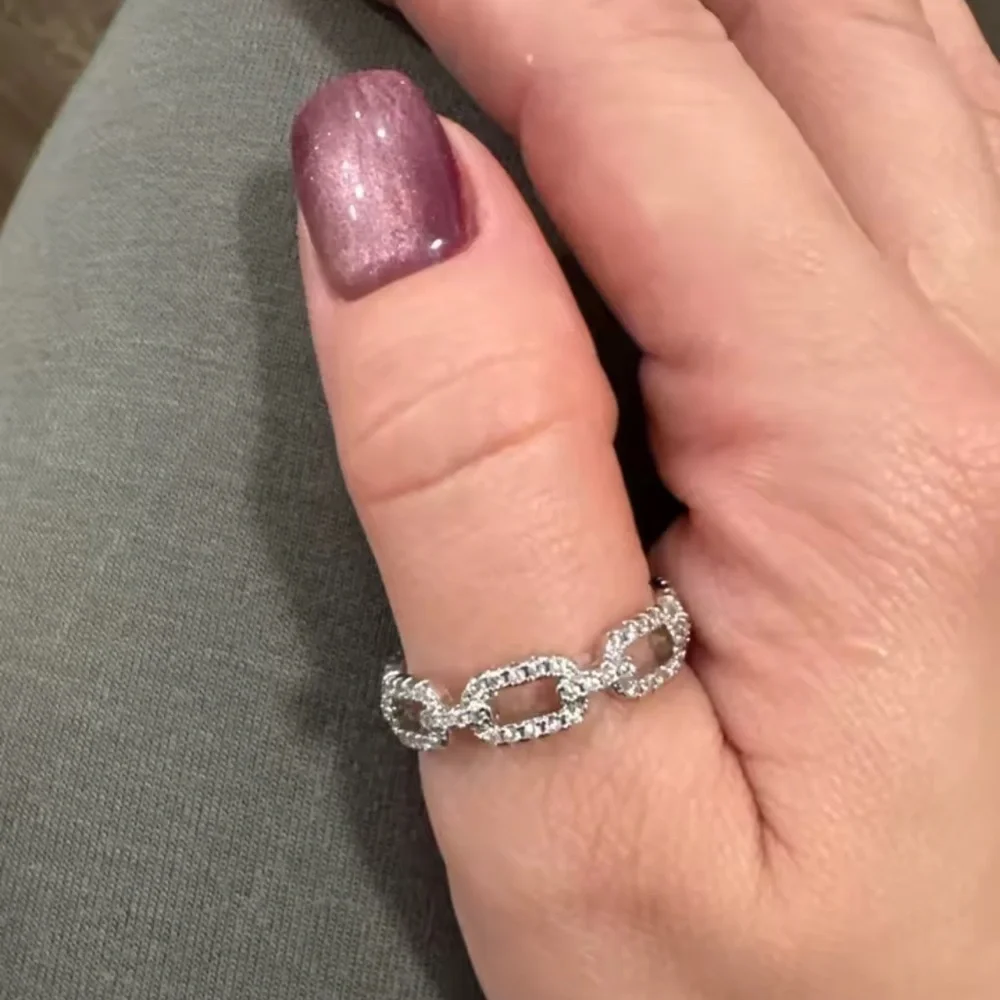 Move Uno Elegant Silver Chain Link Ring